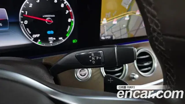 Mercedes-Benz E-Class 2019 — Фото 9/20