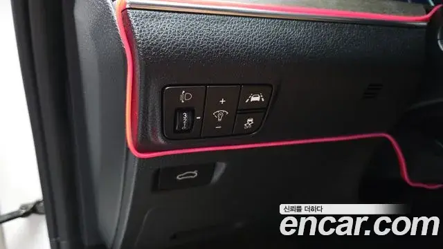 Kia K5 2022 — ფოტო 26/30