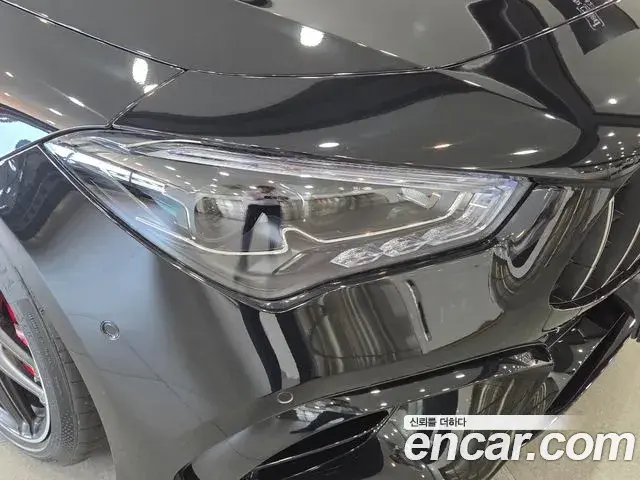Mercedes-Benz CLA-Class 2025 — Photo 6/20
