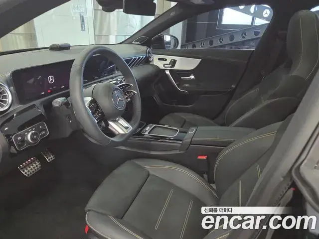 Mercedes-Benz CLA-Class 2025 — Photo 11/20