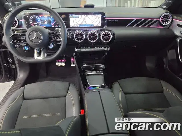 Mercedes-Benz CLA-Class 2025 — Photo 18/20