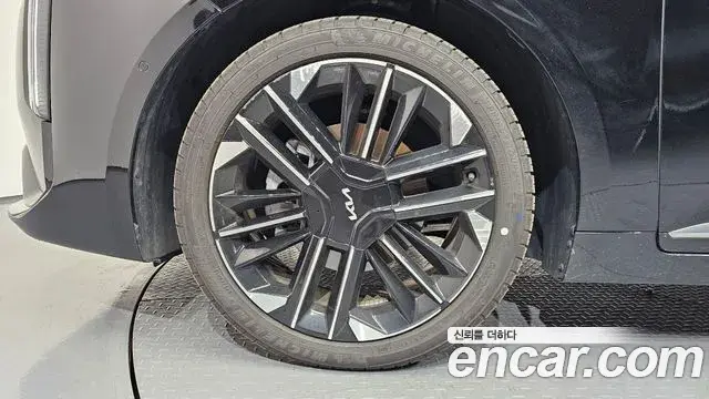 Kia K8 2025 — Photo 5/20