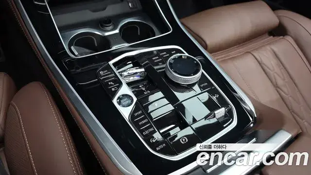 BMW X5 2025 — Photo 9/20