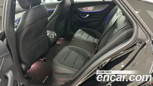 Mercedes-Benz AMG GT 2025 — Photo 10/20