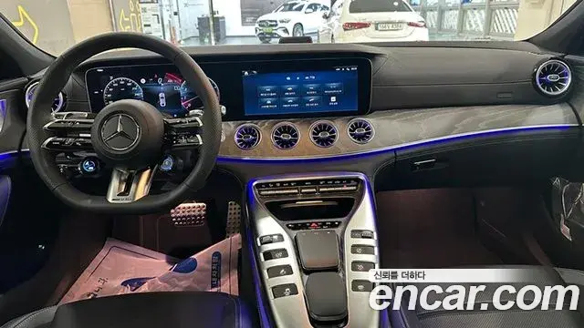 Mercedes-Benz AMG GT 2025 — Photo 16/20