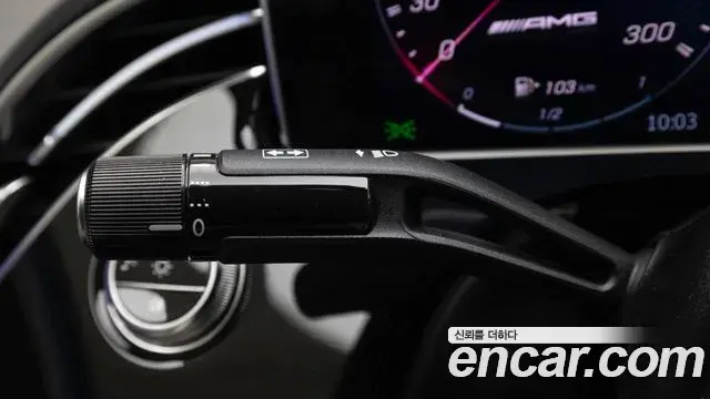 Mercedes-Benz E-Class 2025 — Photo 18/20