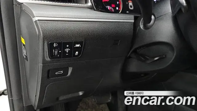 Kia K5 2020 — Photo 24/32