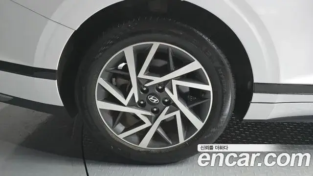 Hyundai Grandeur 2023 — Photo 5/20