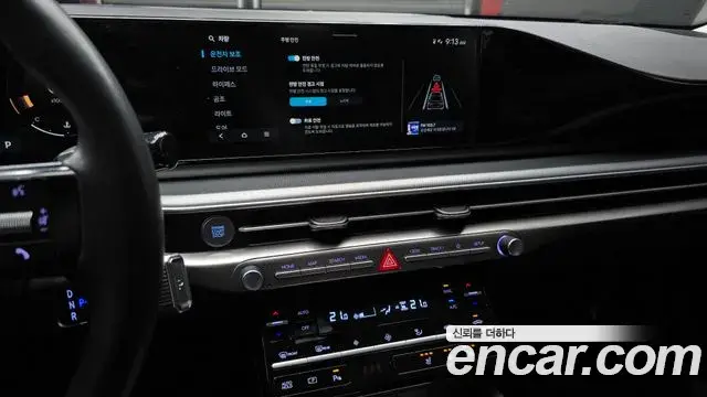 Hyundai Grandeur 2023 — Photo 15/20