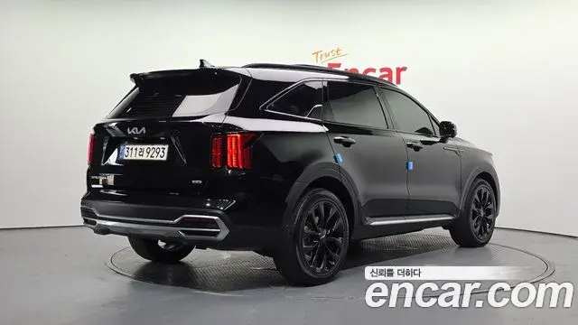Kia Sorento 2022 — Photo 2/20