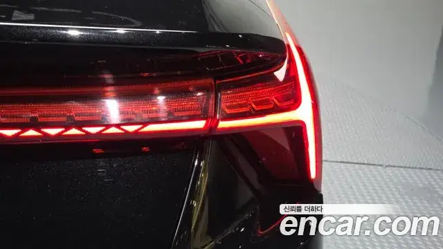Kia K8 2021 — ფოტო 23/32