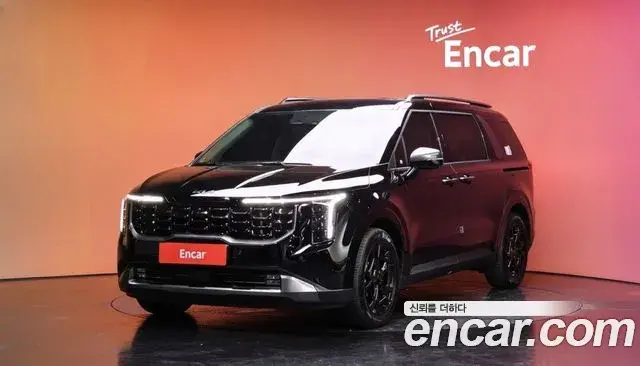 Kia Carnival 2025 — Фото 1/20