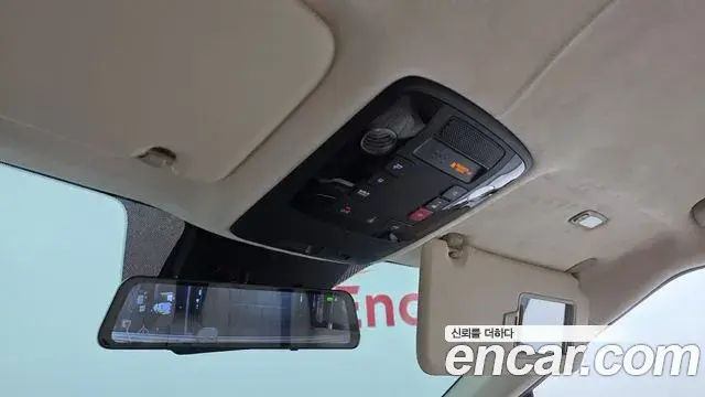 Kia Carnival 2022 — ფოტო 20/20