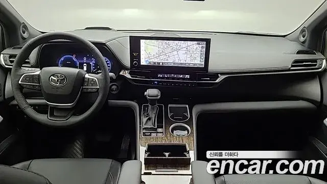 Toyota Sienna 2025 — Photo 6/20