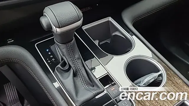 Toyota Sienna 2025 — Photo 8/20