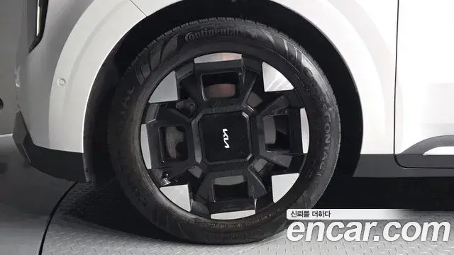 Kia Carnival 2024 — Photo 5/20