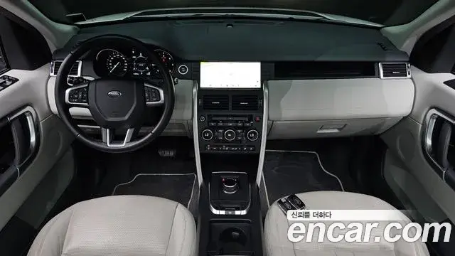 Land Rover Discovery Sport 2019 — Photo 5/20