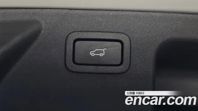 Land Rover Discovery Sport 2019 — Photo 12/20