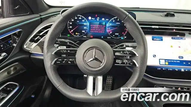 Mercedes-Benz E-Class 2026 — Photo 13/20
