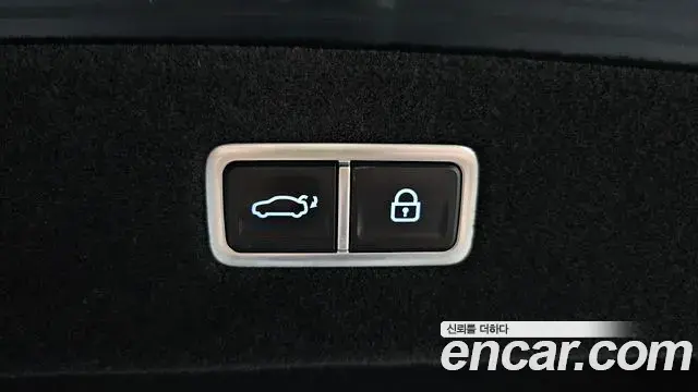 Genesis G90 2023 — Photo 20/20