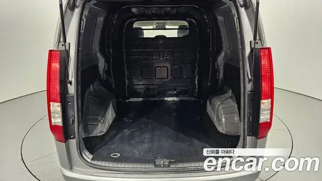 Hyundai Staria 2021 — Şəkil 20/20