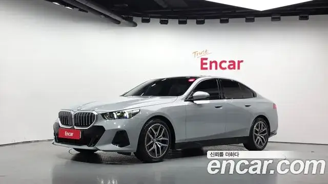 BMW 5 Series, 2025