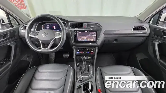 Volkswagen Tiguan 2021 — Photo 7/20