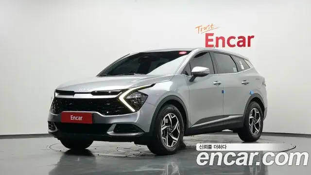 Kia Sportage 2022 — Фото 1/20