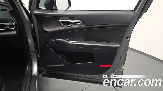 Kia Sportage 2022 — Photo 16/28