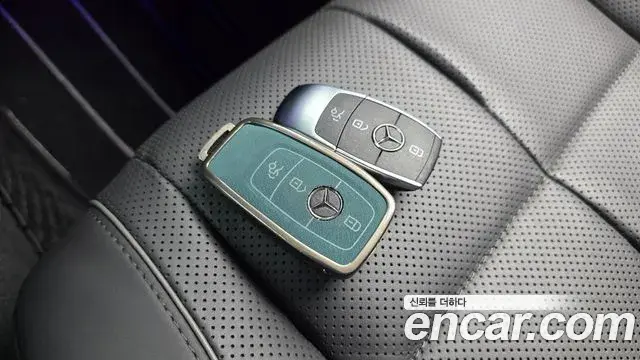 Mercedes-Benz GLS-Class 2020 — Şəkil 32/34