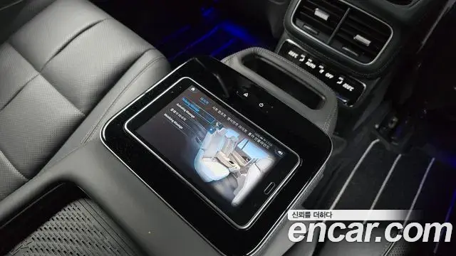 Mercedes-Benz GLS-Class 2020 — Şəkil 28/34