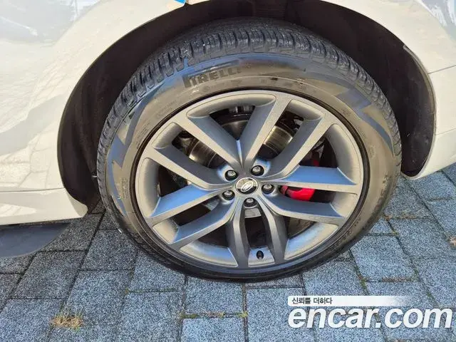 Land Rover Range Rover Sport 2023 — ფოტო 14/20