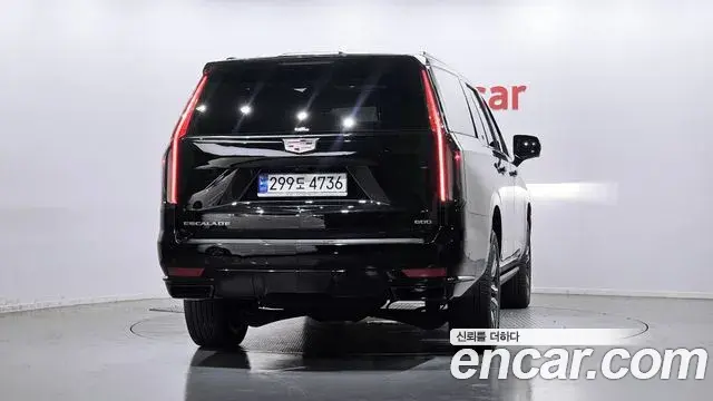 Cadillac Escalade 2023 — Photo 4/20