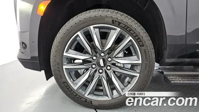 Cadillac Escalade 2023 — Photo 5/20