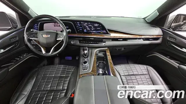 Cadillac Escalade 2023 — Photo 7/20