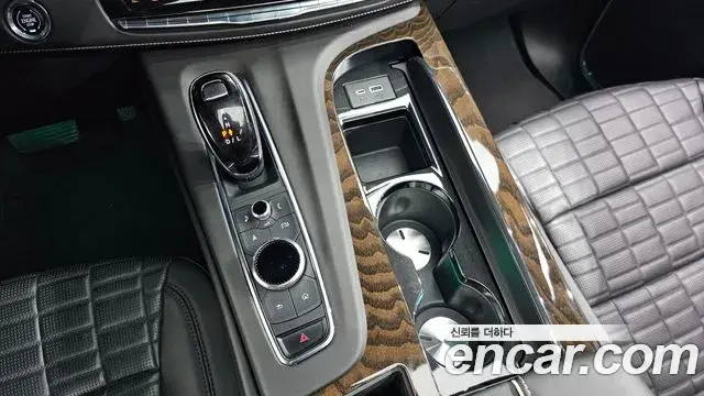 Cadillac Escalade 2023 — Photo 9/20