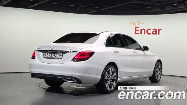 Mercedes-Benz C-Class 2020 — Şəkil 2/20