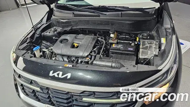 Kia Seltos 2023 — Photo 9/20