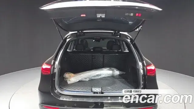 Mercedes-Benz GLC-Class 2024 — Photo 20/20