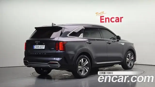 Kia Sorento 2022 — Фото 2/20