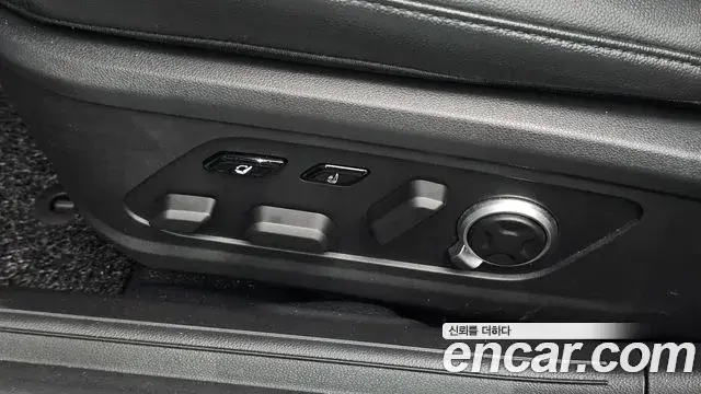 Hyundai Grandeur Hybrid 2024 — Photo 13/20