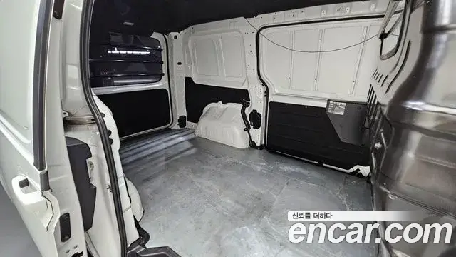 Hyundai Staria 2021 — Photo 4/30