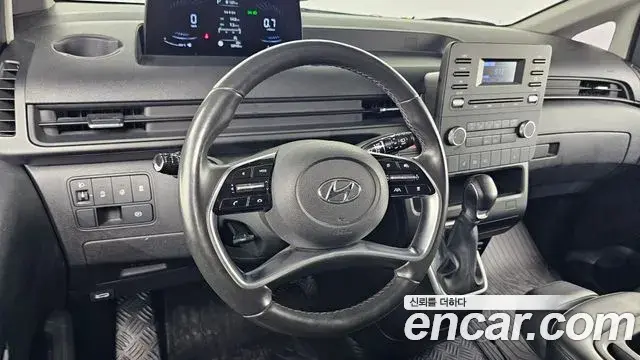 Hyundai Staria 2021 — Photo 27/30