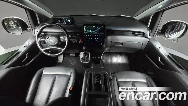 Hyundai Staria 2022 — Photo 7/20