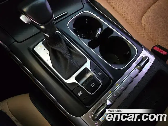 Kia Carnival 2022 — Фото 12/20