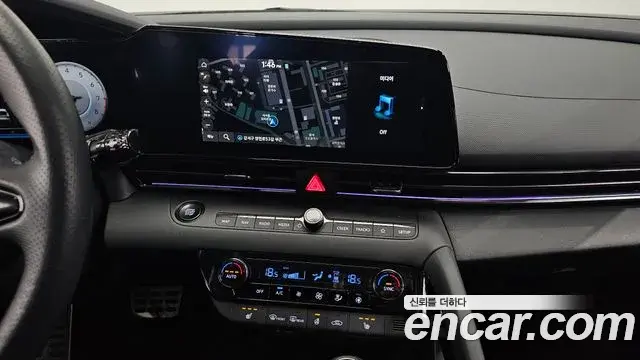 Hyundai The New Avante Hybrid 2022 — ფოტო 10/32