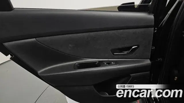 Hyundai The New Avante Hybrid 2022 — ფოტო 24/32