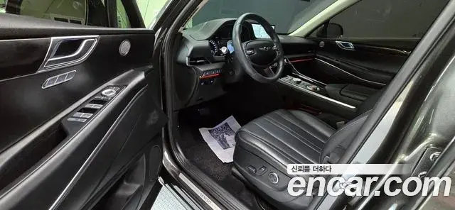 Genesis GV80 2023 — Photo 8/14