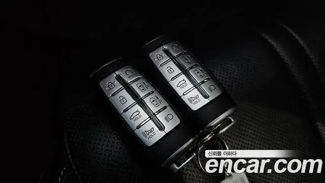 Genesis Electrified G80 2022 — Photo 17/20