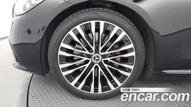 Mercedes-Benz S-Class 2021 — Photo 5/20